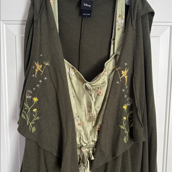 Her Universe Tinkerbell Green Floral Maxi Dress sz 3 and Disney Cardigan sz 1 - Picture 9 of 12